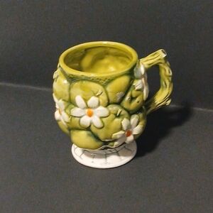 1967 MCM Inarco® Apples & Daisies Daisy 3D Cup Mug Made in Japan Green White